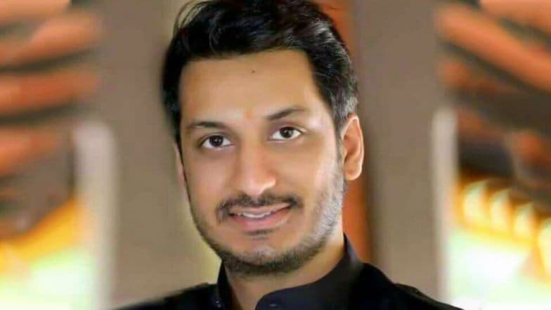 पार्थ पवार यांच्या ड्रायव्हरचे मुंबई येथून अपहरण; बेशुध्द करून अहमदनगर जिल्ह्यात दिले सोडून पार्थ पवार यांच्या ड्रायव्हरचे मुंबई येथून अपहरण; बेशुध्द करून अहमदनगर जिल्ह्यात दिले सोडून