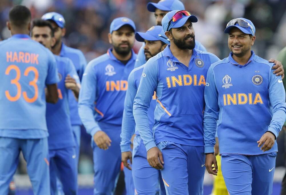 IND vs SA T20I: दक्षिण आफ्रिकाविरुद्ध टी-20 मालिकेत 'या' 5 खेळाडूंवर राहील सर्वांची नजर, वाचा सविस्तर IND vs SA T20I: दक्षिण आफ्रिकाविरुद्ध टी-20 मालिकेत 'या' 5 खेळाडूंवर राहील सर्वांची नजर, वाचा सविस्तर