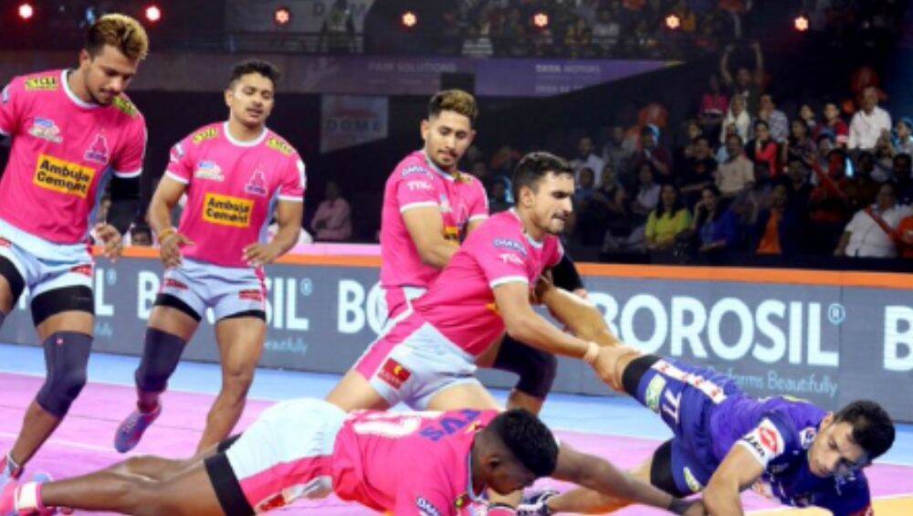 Pro Kabaddi 2019: जयपुर पिंक पैंथर्स कडून पटना पाइरेट्स यांचा 34-21 ने पराभव Pro Kabaddi 2019: जयपुर पिंक पैंथर्स कडून पटना पाइरेट्स यांचा 34-21 ने पराभव