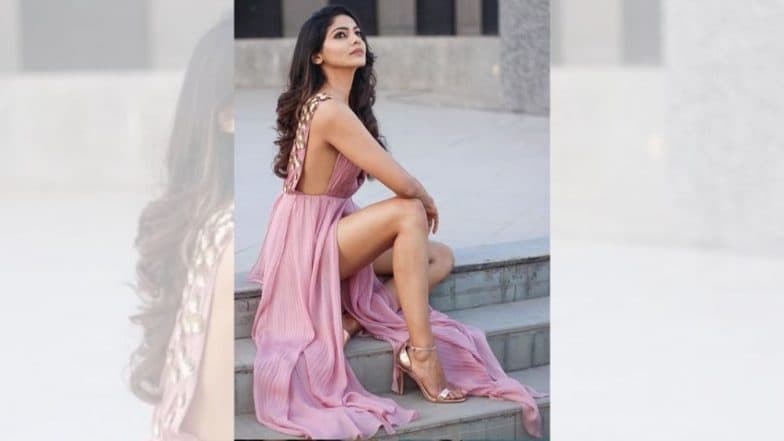 Pooja Sawant: बॉलिवूड अभिनेत्रींनाही मागे टाकतील असे मराठमोळ्या अभिनेत्री पूजा सावंत हिचे गाऊनमधील हॉट फोटो