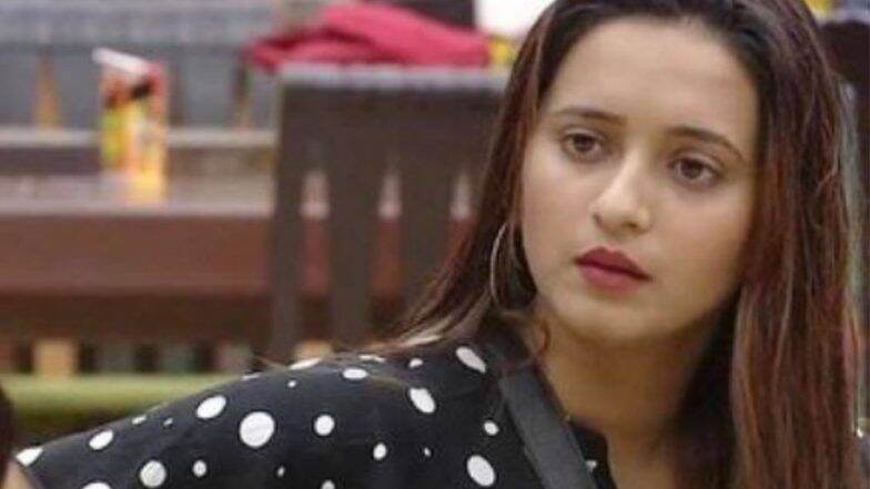 Bigg Boss Marathi 2: बिग बॉसच्या घरात होणार शिवानी सुर्वे ची एन्ट्री?; फ्लॉप होत असलेल्या सीझनमध्ये नवीन ड्रामा Bigg Boss Marathi 2: बिग बॉसच्या घरात होणार शिवानी सुर्वे ची एन्ट्री?; फ्लॉप होत असलेल्या सीझनमध्ये नवीन ड्रामा