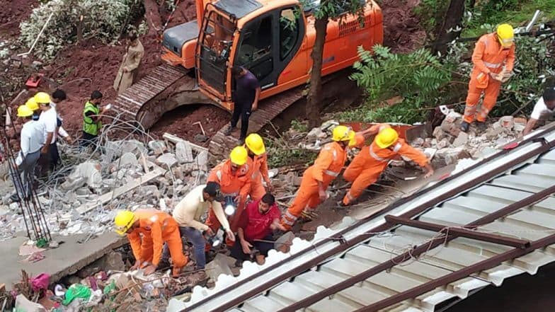 Himachal Pradesh: इमारत कोसळून 6 जवानांचा तर एका नागरिकाचा मृत्यू Himachal Pradesh: इमारत कोसळून 6 जवानांचा तर एका नागरिकाचा मृत्यू