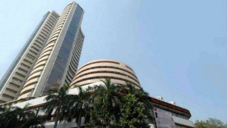 मुंबई शेअर बाजारात Sensex ची उसळी; पार केला 52 हजारांचा टप्पा