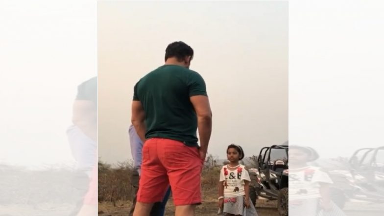 सलमान खान समोर मराठमोळ्या चिमुकलीचं देशभक्तीपर भाषण (Watch Video)