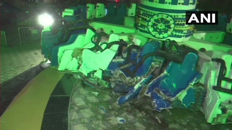 अहमदाबाद: अम्युझमेंट पार्कमधील झोपाळा तुटल्याने 3 जाणांचा मृत्यू तर 26 जण जखमी अहमदाबाद: अम्युझमेंट पार्कमधील झोपाळा तुटल्याने 3 जाणांचा मृत्यू तर 26 जण जखमी