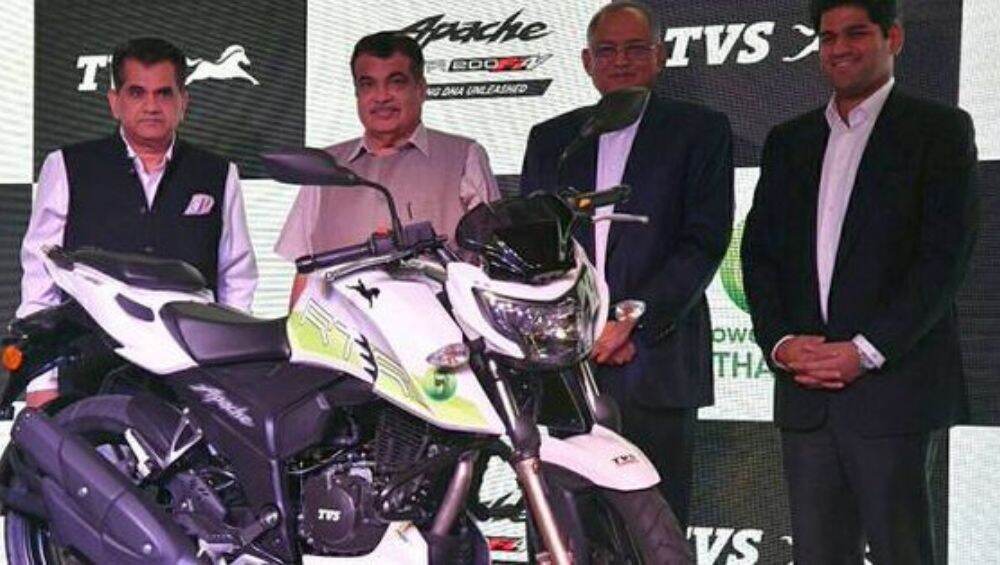 देशातील पहिली TVS कंपनीची इथेनॉलवर चालणारी मोटरसायकल लॉन्च देशातील पहिली TVS कंपनीची इथेनॉलवर चालणारी मोटरसायकल लॉन्च