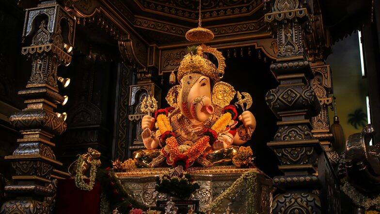 Pune: दगडूशेठची गणेश मूर्ती रंगवणारे ज्येष्ठ रंगकार Sridhar Mukerkar यांचे वृद्धापकाळाने निधन