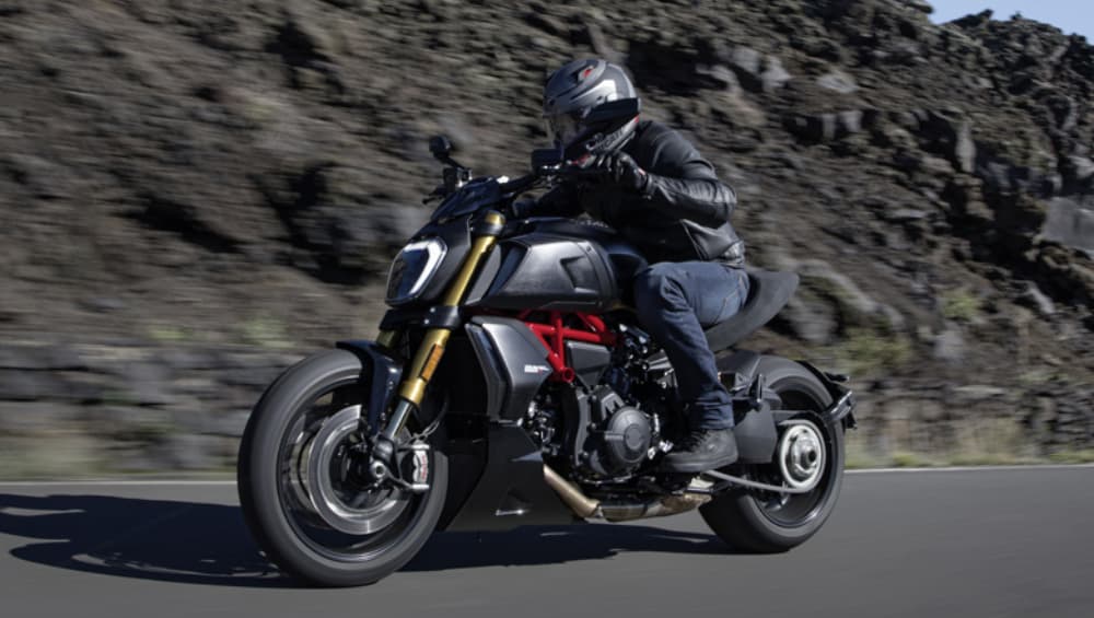 Ducati Diavel 1260,Diavel 1260 S बाइक भारतात लॉन्च, पाहा फिचर्स, जाणून घ्या किंमत Ducati Diavel 1260,Diavel 1260 S बाइक भारतात लॉन्च, पाहा फिचर्स, जाणून घ्या किंमत