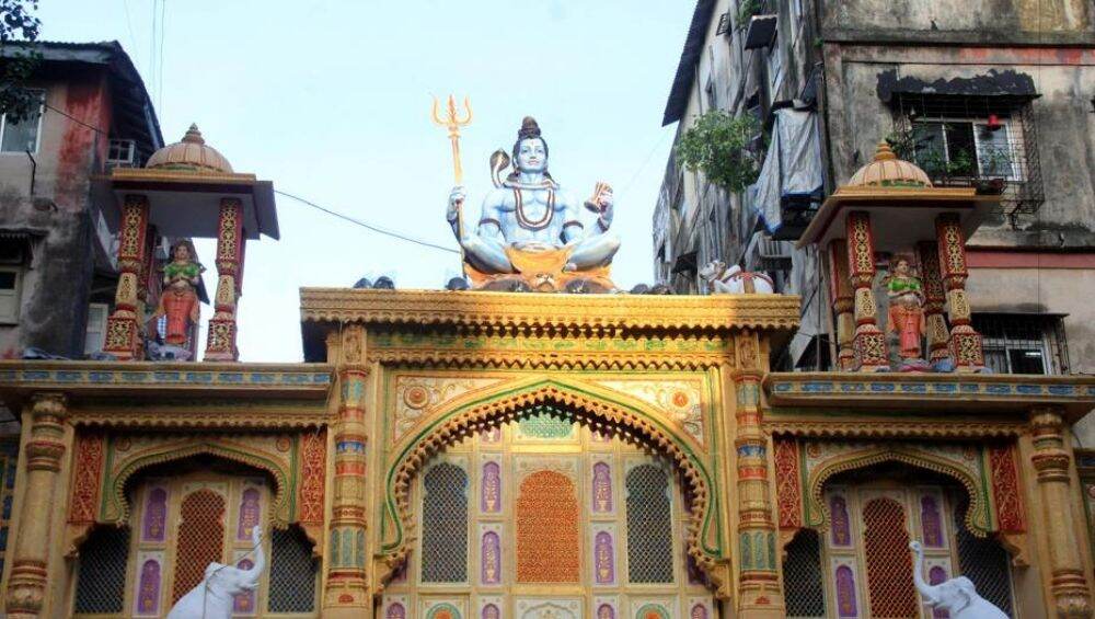 Ganeshotsav 2019: मुंबई मधील 364 गणेश मंडळांना मंडप उभारणीसाठी पालिका प्रशासनाकडून परवानगी नाकारली Ganeshotsav 2019: मुंबई मधील 364 गणेश मंडळांना मंडप उभारणीसाठी पालिका प्रशासनाकडून परवानगी नाकारली