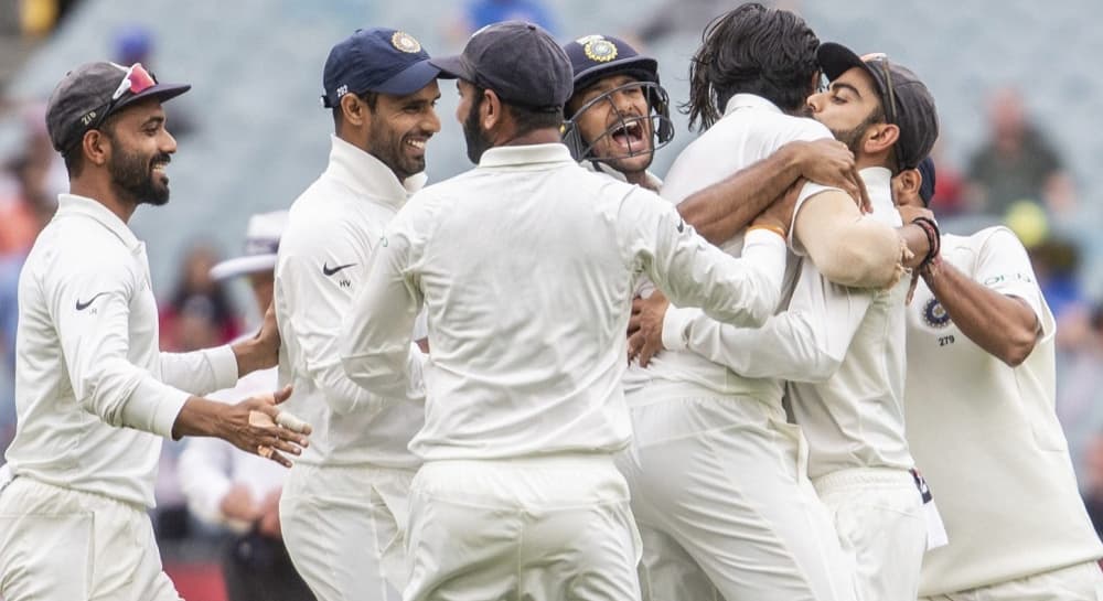 IND vs SA 1st Test Day 5: पाचव्या दिवशी टीम इंडियाच्या गोलंदाजांचा धमाल, Lunch पर्यंत भारताला विजयासाठी 2 विकेट्सची गरज IND vs SA 1st Test Day 5: पाचव्या दिवशी टीम इंडियाच्या गोलंदाजांचा धमाल, Lunch पर्यंत भारताला विजयासाठी 2 विकेट्सची गरज