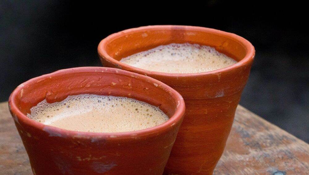 रेल्वे स्थानक, विमानतळ आणि मॉल मध्ये लवकरच मिळणार मटक्यामधील चहा, नितिन गडकरी यांचा नवा प्लान रेल्वे स्थानक, विमानतळ आणि मॉल मध्ये लवकरच मिळणार मटक्यामधील चहा, नितिन गडकरी यांचा नवा प्लान