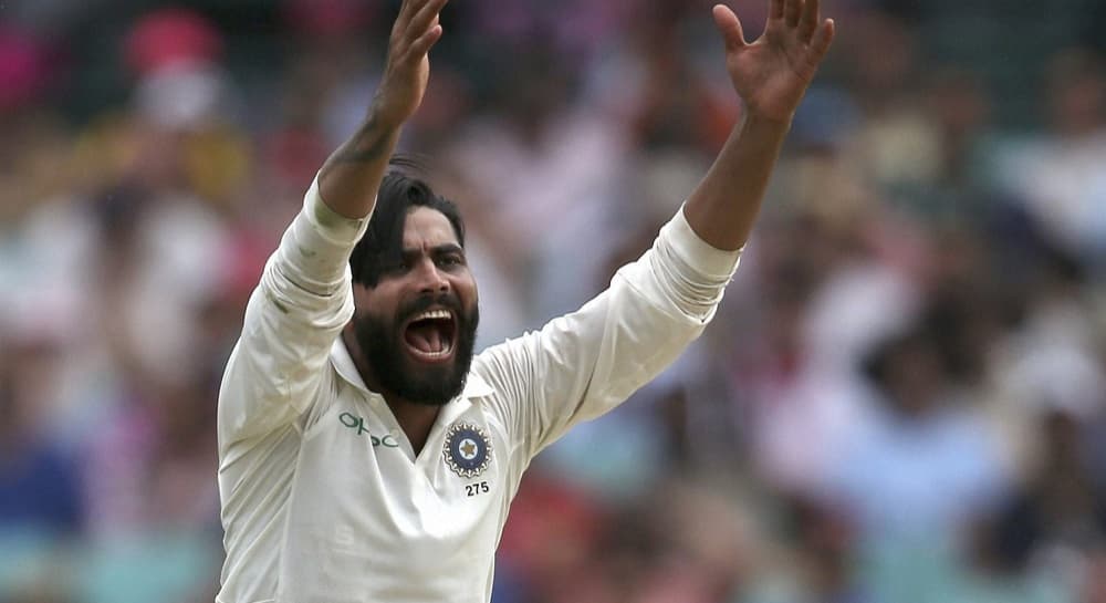 IND vs SA 1st Test Day 3: रवींद्र जडेजा याने सर्वात वाईट चेंडू टाकण्याची केली पुनरावृत्ती, सोशल मीडियावर चाहते करत आहे ट्रोल (Video) IND vs SA 1st Test Day 3: रवींद्र जडेजा याने सर्वात वाईट चेंडू टाकण्याची केली पुनरावृत्ती, सोशल मीडियावर चाहते करत आहे ट्रोल (Video)