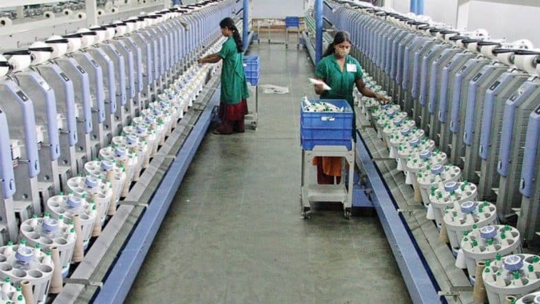 आर्थिक मंदीचा फटका आता सुतकामाला, हजारो लोकांना नोकरीवर सोडावे लागणार पाणी आर्थिक मंदीचा फटका आता सुतकामाला, हजारो लोकांना नोकरीवर सोडावे लागणार पाणी
