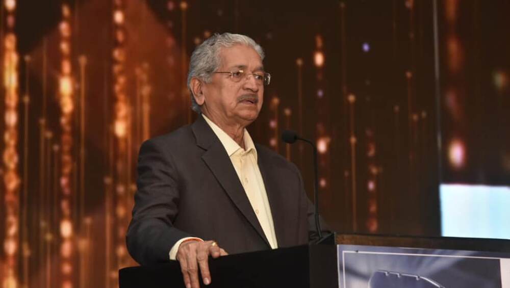 महाराष्ट्रात स्थानिकांना ८० टक्के रोजगार धोरण नाकारणाऱ्या उद्योगांचे जीएसटी, अन्य करांचे परतावे रोखणार: सुभाष देसाई महाराष्ट्रात स्थानिकांना ८० टक्के रोजगार धोरण नाकारणाऱ्या उद्योगांचे जीएसटी, अन्य करांचे परतावे रोखणार: सुभाष देसाई