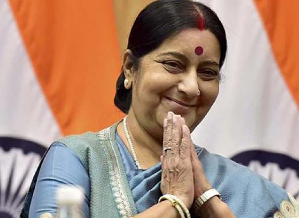 माझी एक आवडती राजकारणी! सुषमा स्वराज यांचे निधन; वीरेंद्र सेहवाग आणि अन्य खेळाडूंनी केले भावनिक Tweet माझी एक आवडती राजकारणी! सुषमा स्वराज यांचे निधन; वीरेंद्र सेहवाग आणि अन्य खेळाडूंनी केले भावनिक Tweet