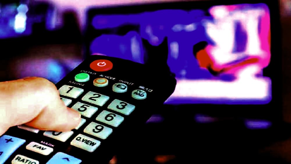 Airtel Digital TV ची शानदार ऑफर, नव्या युजर्सला 1100 रुपयात खरेदी करता येणार SD बॉक्स Airtel Digital TV ची शानदार ऑफर, नव्या युजर्सला 1100 रुपयात खरेदी करता येणार SD बॉक्स