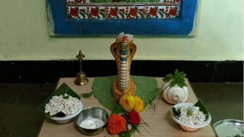 Nag Panchami  2019 Puja Muhurat: नाग पंचमी दिवशी दिवशी नागाची पूजा करणे का मानले जाते विषय, पहा यंदाचा शुभ मुहूर्त, विधी