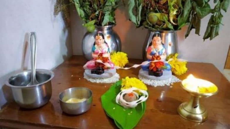 Hartalika Puja Muhurat 2019: यंदा हरतालिकेच्या पूजेसाठी हा आहे शुभमुहूर्त, कशी कराल ही पूजा जाणून घ्या सविस्तर Hartalika Puja Muhurat 2019: यंदा हरतालिकेच्या पूजेसाठी हा आहे शुभमुहूर्त, कशी कराल ही पूजा जाणून घ्या सविस्तर
