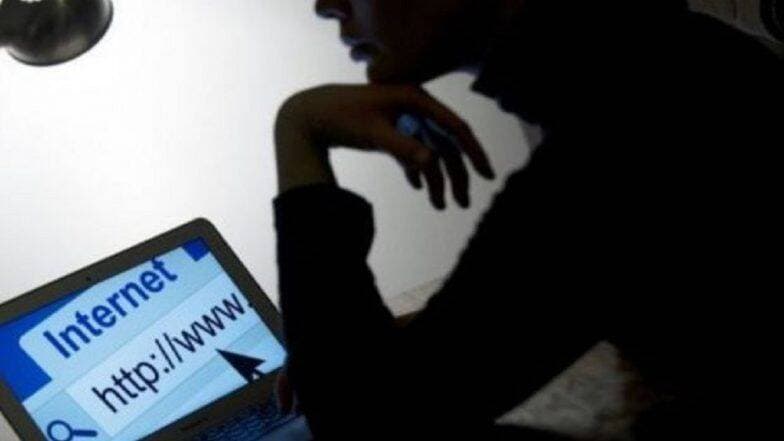 Nokri.Com वर रिझ्युम अपलोड करणे पडले महाग; तरुणाला 16.64 लाखांचा गंडा Nokri.Com वर रिझ्युम अपलोड करणे पडले महाग; तरुणाला 16.64 लाखांचा गंडा