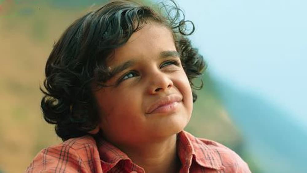 'बाबा' सिनेमातील मध्यवर्ती भूमिकेत दिसणारा बालकलाकार आर्यन मेंघजी बद्दल खास गोष्टी 'बाबा' सिनेमातील मध्यवर्ती भूमिकेत दिसणारा बालकलाकार आर्यन मेंघजी बद्दल खास गोष्टी