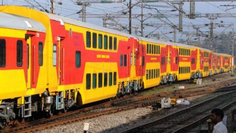 Ganpati Festival Special Trains 2019: लोकमान्य टिळक टर्मिनस ते मडगाव दरम्यान धावणार 11 डब्ब्यांची विशेष AC डबल डेकर; गणेशोत्सवासाठी कोकणात जाणार्यांना खूषखबर Ganpati Festival Special Trains 2019: लोकमान्य टिळक टर्मिनस ते मडगाव दरम्यान धावणार 11 डब्ब्यांची विशेष AC डबल डेकर; गणेशोत्सवासाठी कोकणात जाणार्यांना खूषखबर