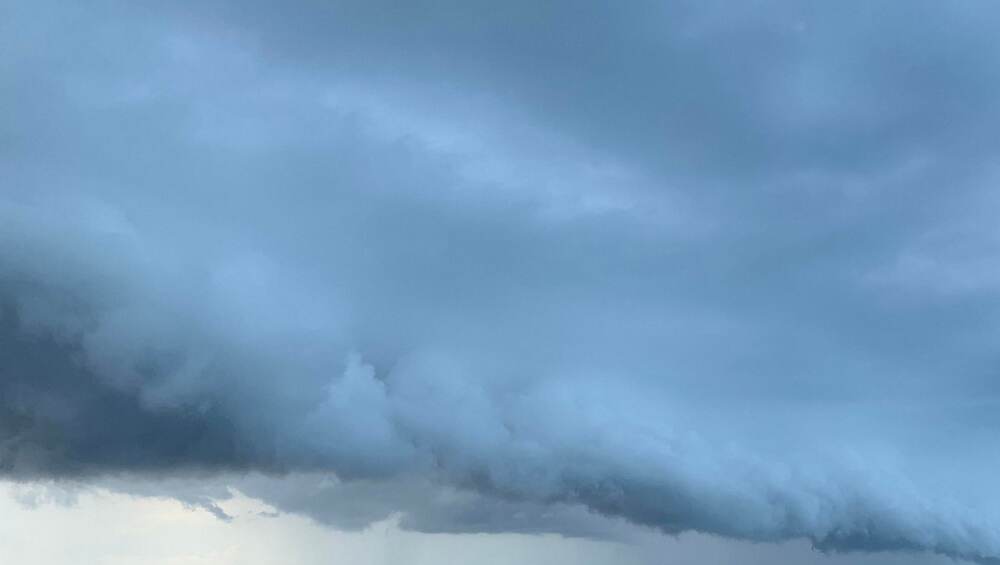 Mumbai Rains Update: मुंबई,ठाणे परिसरात मुसळधार पाऊस; सखल भागात पाणीच पाणी Mumbai Rains Update: मुंबई,ठाणे परिसरात मुसळधार पाऊस; सखल भागात पाणीच पाणी