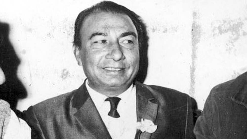 मुंबई: गीतकार साहिर लुधियानवी यांच्या हस्ताक्षरातील साहित्य भंगार दुकानात सापडले मुंबई: गीतकार साहिर लुधियानवी यांच्या हस्ताक्षरातील साहित्य भंगार दुकानात सापडले