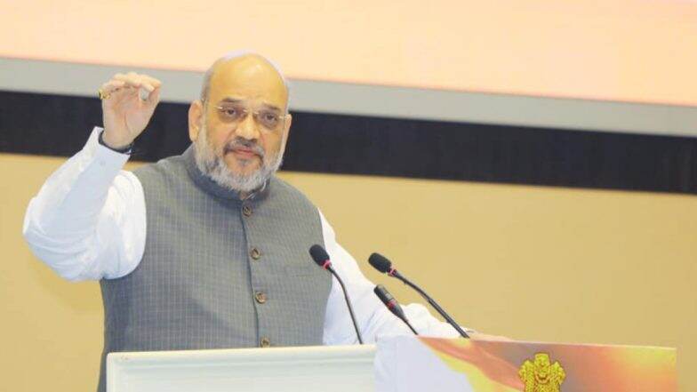 मुंबई: अमित शाह यांची गोरेगाव येथे नेस्को सभागृहात सभा मुंबई: अमित शाह यांची गोरेगाव येथे नेस्को सभागृहात सभा