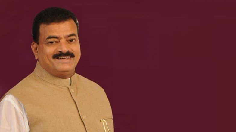 कोकणात शिवसेना अधिक बळकट, राष्ट्रवादीला धक्का; भास्कर जाधव यांचा आमदारकीचा राजीनामा, 'मातोश्री'वर बांधणार शिवबंधन कोकणात शिवसेना अधिक बळकट, राष्ट्रवादीला धक्का; भास्कर जाधव यांचा आमदारकीचा राजीनामा, 'मातोश्री'वर बांधणार शिवबंधन