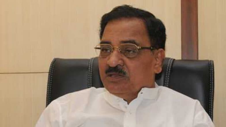 विधानसभा निवडणूकीसाठी शिवसेनेला 144 जागा न दिल्यास भाजप सोबत युती तुटण्याची शक्यता, दिवाकर रावते यांच्या विधानाने खळबळ विधानसभा निवडणूकीसाठी शिवसेनेला 144 जागा न दिल्यास भाजप सोबत युती तुटण्याची शक्यता, दिवाकर रावते यांच्या विधानाने खळबळ