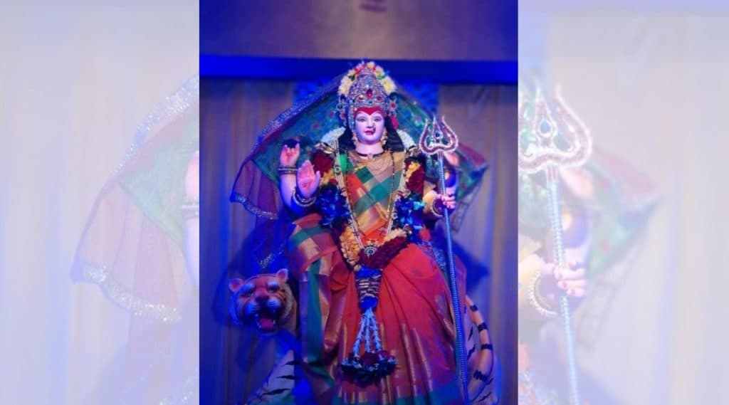 Navratri 2019: नवरात्रौत्सवासाठी अंबे मातेच्या नऊ रुपांसह 'या' मंत्रांचा जप करा, पूर्ण होतील सर्व मनोकामना Navratri 2019: नवरात्रौत्सवासाठी अंबे मातेच्या नऊ रुपांसह 'या' मंत्रांचा जप करा, पूर्ण होतील सर्व मनोकामना