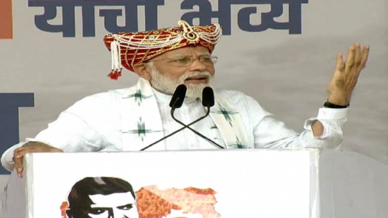 काँग्रेस, राष्ट्रवादी काँग्रेस आघाडी सरकारनं सैन्याकडे दुर्लक्ष केलं, एनडीए सरकारने जवानांसाठी बुलेटप्रूफ जाकेटं खरेदी केली: नरेंद्र मोदी