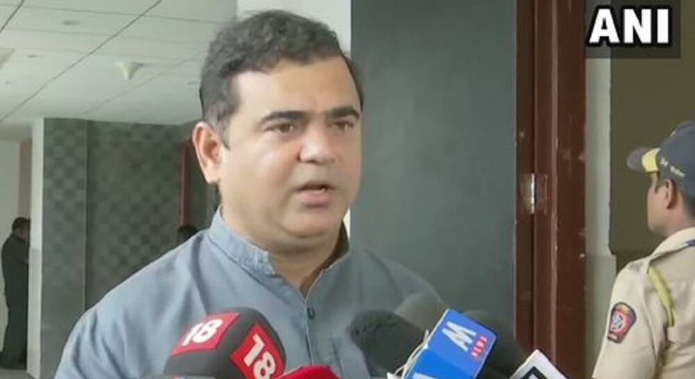 महाराष्ट्र सरकारचे 'मिशन काश्मीर', Luxury Resort बांधण्याच्या प्रस्तावाला महाराष्ट्र मंत्री मंडळाकडून मान्यता महाराष्ट्र सरकारचे 'मिशन काश्मीर', Luxury Resort बांधण्याच्या प्रस्तावाला महाराष्ट्र मंत्री मंडळाकडून मान्यता