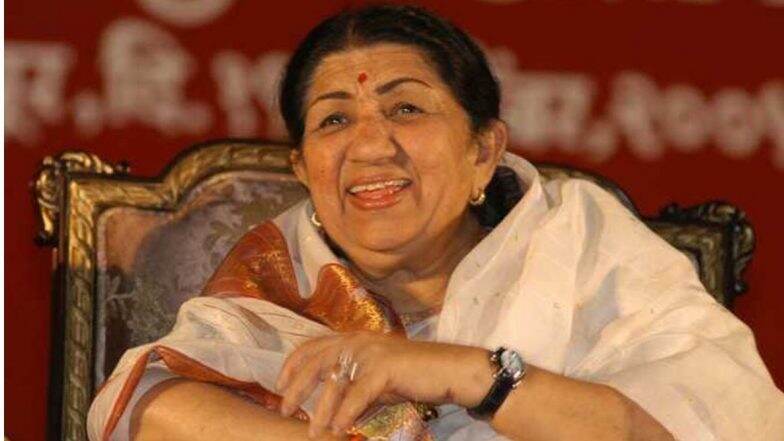 Happy Birthday Lata Mangeshkar: भारताची गानकोकीळा लता मंगेशकर यांच्या 90 व्या वाढदिवसानिमित्त गाजलेली 10 मराठी गाणी Happy Birthday Lata Mangeshkar: भारताची गानकोकीळा लता मंगेशकर यांच्या 90 व्या वाढदिवसानिमित्त गाजलेली 10 मराठी गाणी