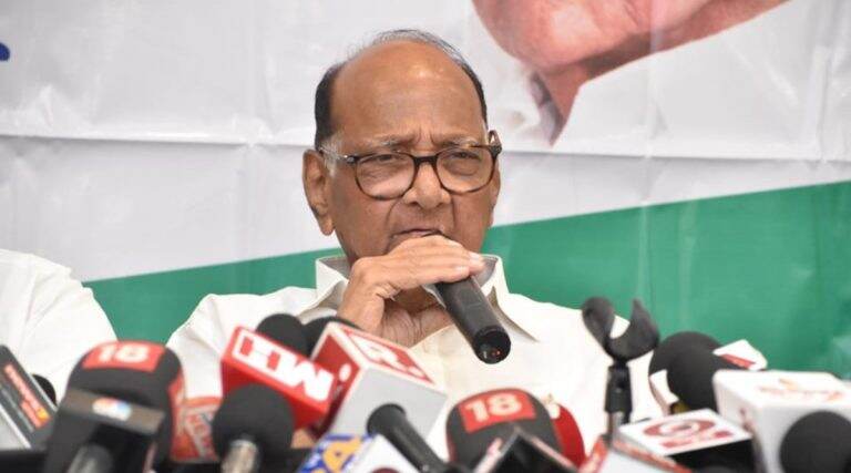 NCP: शरद पवार यांच्या नेतृत्वाखाली राष्ट्रवादीची बैठक, वायबी चव्हाण सेंटरमध्ये ज्येष्ठ नेते दाखल