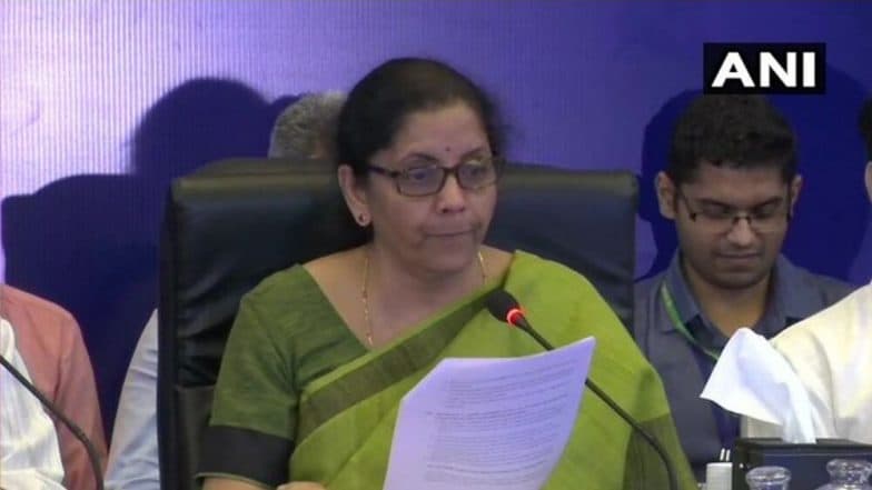 GST Council Meeting: हॉटेलमध्ये रुमच्या भाड्यासोबत आकारण्यात येणाऱ्या GST मध्ये घट, सरकारचा निर्णय GST Council Meeting: हॉटेलमध्ये रुमच्या भाड्यासोबत आकारण्यात येणाऱ्या GST मध्ये घट, सरकारचा निर्णय