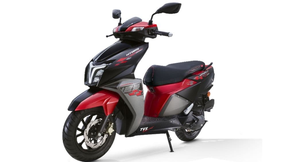 TVS कंपनीने लॉन्च केली नवी Ntorq 125 Race Edition स्कूटर, ग्राहकांना 62,995 रुपयांत खरेदी करता येणार TVS कंपनीने लॉन्च केली नवी Ntorq 125 Race Edition स्कूटर, ग्राहकांना 62,995 रुपयांत खरेदी करता येणार