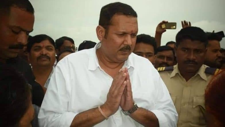 उदयनराजे भोसले यांना पहिला धक्का; सातारा लोकसभा मतदारसंघ पोटनिवडणूक लांबणीवर उदयनराजे भोसले यांना पहिला धक्का; सातारा लोकसभा मतदारसंघ पोटनिवडणूक लांबणीवर