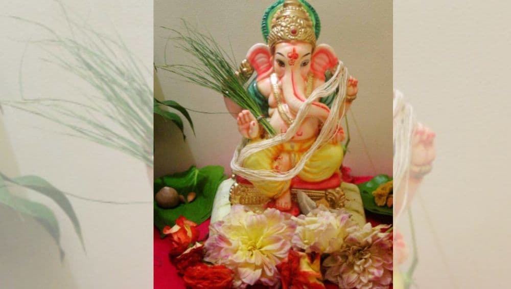 Vinayak Chaturthi 2020: विनायक चतुर्थी दिवशी अशी करा श्रीगणेशाची आराधना, जाणून घ्या मुहूर्त आणि पूजाविधी Vinayak Chaturthi 2020: विनायक चतुर्थी दिवशी अशी करा श्रीगणेशाची आराधना, जाणून घ्या मुहूर्त आणि पूजाविधी