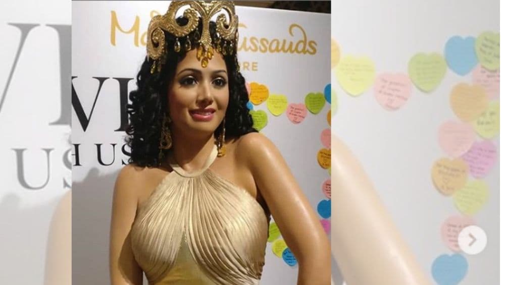 Madame Tussauds मधील श्रीदेवी यांच्या मेणाच्या पुतळ्याचे आज अनावरण, बोनी कपुर यांनी शेअर केली खास झलक (Watch Video) Madame Tussauds मधील श्रीदेवी यांच्या मेणाच्या पुतळ्याचे आज अनावरण, बोनी कपुर यांनी शेअर केली खास झलक (Watch Video)