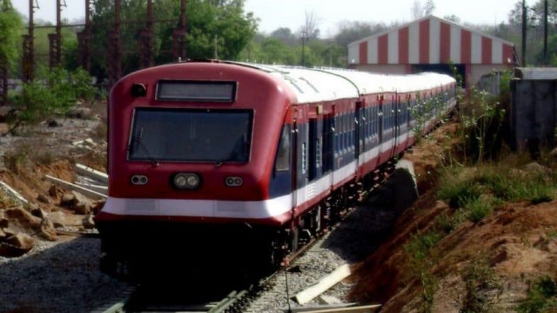 पुणे: फलटण ते लोणंद रेल्वेमार्गावरील डेमू ला मिळाला अखेर हिरवा कंदिल, 12 सप्टेंबरपासून सुरु होणार ही रेल्वेसेवा पुणे: फलटण ते लोणंद रेल्वेमार्गावरील डेमू ला मिळाला अखेर हिरवा कंदिल, 12 सप्टेंबरपासून सुरु होणार ही रेल्वेसेवा