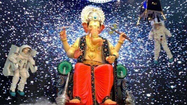 Lalbaugcha Raja Visarjan Sohala 2019 Live Streaming: 'लालबागचा राजा' विसर्जन मिरवणूकीचं थेट प्रक्षेपण एबीपी माझा, टीव्ही 9 मराठी, झी चोवीस तास वर लाईव्ह पाहण्यासाठी इथे क्लिक करा! Lalbaugcha Raja Visarjan Sohala 2019 Live Streaming: 'लालबागचा राजा' विसर्जन मिरवणूकीचं थेट प्रक्षेपण एबीपी माझा, टीव्ही 9 मराठी, झी चोवीस तास वर लाईव्ह पाहण्यासाठी इथे क्लिक करा!