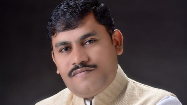 अनिल महाजन यांचा बहुजन समाज पार्टी महासचिव पदाचा राजीनामा; भाजपामध्ये घरवापसीचे संकेत अनिल महाजन यांचा बहुजन समाज पार्टी महासचिव पदाचा राजीनामा; भाजपामध्ये घरवापसीचे संकेत