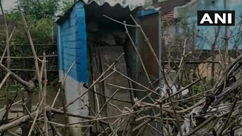 पंतप्रधान नरेंद्र मोदी यांच्या लोकसभा मतदारसंघात शौचालय घोटाळा; 900 'इज्जतघर' केवळ कागदावरच, जमीनीवर काहीच नाही