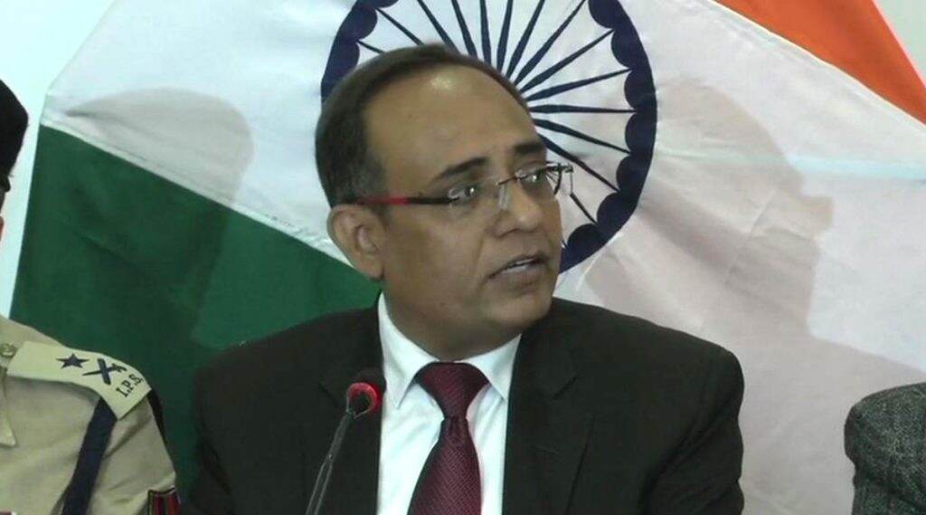 Jammu Kashmir मधील मोबाइल Post Paid सेवा सोमवारपासून पुन्हा सुरु; इंटरनेटच्या वापरावरील बंदी अजूनही कायम Jammu Kashmir मधील मोबाइल Post Paid सेवा सोमवारपासून पुन्हा सुरु; इंटरनेटच्या वापरावरील बंदी अजूनही कायम