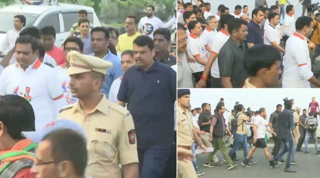 Maharashtra Assembly Election 2019: मुंबईतील मरिन ड्राईव्ह येथे 'मुंबई चालली भाजपसोबत' अभियान राबवून देवेंद्र फडणवीस यांचा जनतेशी संवाद Maharashtra Assembly Election 2019: मुंबईतील मरिन ड्राईव्ह येथे 'मुंबई चालली भाजपसोबत' अभियान राबवून देवेंद्र फडणवीस यांचा जनतेशी संवाद