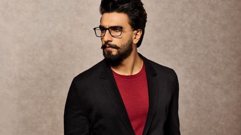 2021 ची दिवाळी होणार 'सुरमयी'; भन्साळींच्या 'Baiju Bawra' साठी Ranveer Singh च्या नावावर शिक्कामोर्तब होण्याची शक्यता 2021 ची दिवाळी होणार 'सुरमयी'; भन्साळींच्या 'Baiju Bawra' साठी Ranveer Singh च्या नावावर शिक्कामोर्तब होण्याची शक्यता