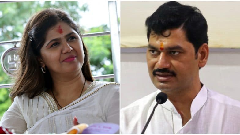 परळी: धनंजय मुंडे 1 हजार मतांनी आघाडीवर; भाजपसह पंकजा मुंडे यांना मोठा धक्का परळी: धनंजय मुंडे 1 हजार मतांनी आघाडीवर; भाजपसह पंकजा मुंडे यांना मोठा धक्का