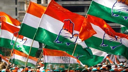 Maharashtra Assembly Elections 2019: विधानसभेसाठी कॉंग्रेसने जाहीर केली चौथी यादी; सीएम देवेंद्र फडणवीसांविरुद्ध 'हा' उमेदवार रिंगणात Maharashtra Assembly Elections 2019: विधानसभेसाठी कॉंग्रेसने जाहीर केली चौथी यादी; सीएम देवेंद्र फडणवीसांविरुद्ध 'हा' उमेदवार रिंगणात