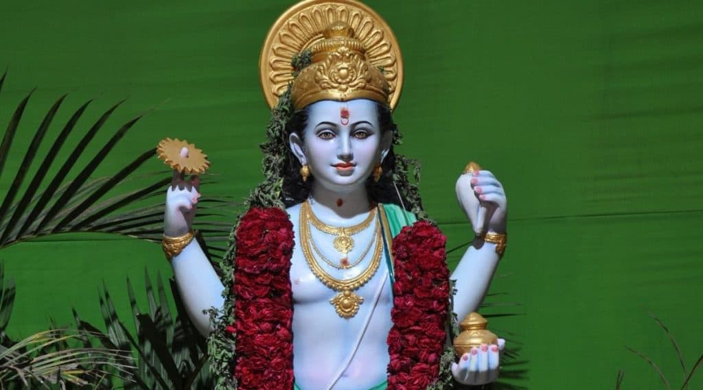 Dhanteras 2019: धनतेरसच्या दिवशी भरपूर करा शॉपिंग पण 'या' गोष्टी चुकूनही घरी आणू नका Dhanteras 2019: धनतेरसच्या दिवशी भरपूर करा शॉपिंग पण 'या' गोष्टी चुकूनही घरी आणू नका
